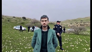 یک خلافکار یک پلیس