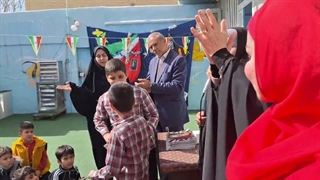 مراسم جشن سالروز پیروزی انقلاب اسلامی در دبستان و پیش دبستانی پسرانه پرتو امید با حضور خاله رزیتا "برترین مجری کودک ایران"