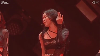 اجرای جدید آهنگ girls will be girls از ایتزی در کنسرت روز سومشون در سئول ( دوربین اصلیه )