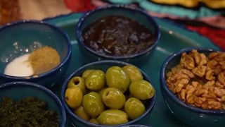 طرز تهیه زیتون پرورده خوشمزه گیلاهیج