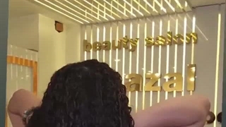 براشینگ و کرلی و فر کردن مو سالن زیبایی غزل بانو شیراز