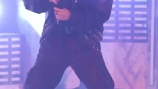 فنکم هان عضو استری کیدز (Han STRAYKIDS) اجرای "DO IT" در 'Music Core'