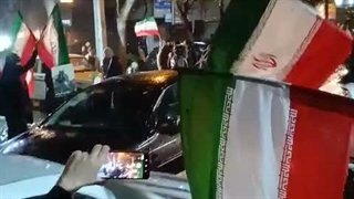 تجمع مردمی در حمایت از انقلاب و رزمندگان موشکی در میدان نبوت تهران - فروردین 1405