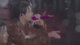 Idol (اجرای کامل) توی کنسرت بی‌تی‌اس امروز