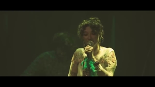 Melike_Şahin_-_Hepsi_Geçti(720p)