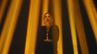 Ebru_Yaşar___Siyam___Zeyd_-_Kafamın_İçi(1080p)