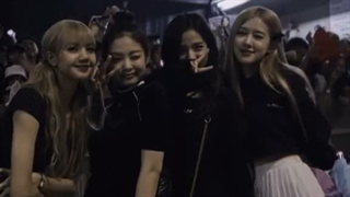 (: Blackpink