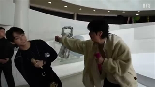 پشت صحنه برنامه های بی تی اس