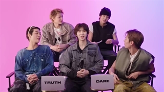 بازی جرعت یا حقیقت با کورتیس (Cortis Play Truth or Dare | Teen Vogue)