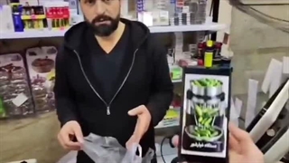 یک خیار شور باید بگیرم