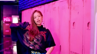 موزیک ویدیو BLACKPINK -  붐바야 (BOOMBAYAH)  M_V