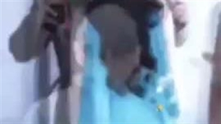 چوران در حال فیلمبرداری یه سریال با چن جه یوان هست