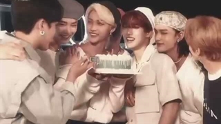 Cap] ⋆౨ৎ 0801 ⋆ Happy Birthday to us ⋆౨ৎ]