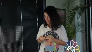 ۲۴ ساعت روی مبل زندگی کردم، حق ندارم اینجا رو ترک کنم (ختن)