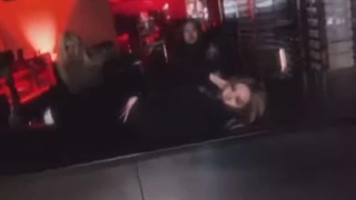پرفورمنس تارزان و بیلی با hot