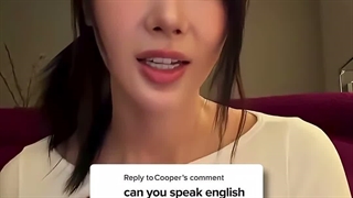 وقتی جیزل با لحجه British انگلیسی حرف میزنه>>>>>
