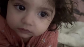 اوخخخخخخخخ ماماننننننن بیا من برات لالایی بخونمممممم فدات بشمممممم چقدر نانازهههههه :((((