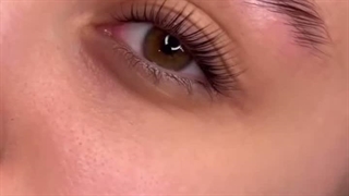 لیفت مژه و ابرو سالن زیبایی تیلا قم