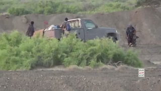 14050720: مشاهد لطرد تحشیدات تابعة للعدو السعودی فی مطار ذوباب